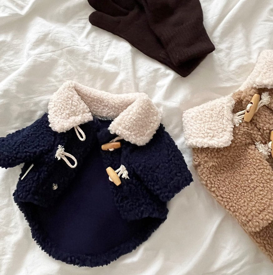 Thick and warm fleece jackets with buttons for dogs and cats in autumn and winter, Teddy, Yorkshire and Bichon Frise all puppy clothes